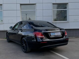 2020 Mercedes-Benz E-Класс 200 V (W213, S213, C238), чёрный, 1949000 рублей, вид 5