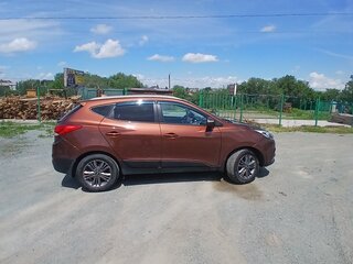2013 Hyundai ix35 I Рестайлинг, коричневый, 1250000 рублей, вид 2