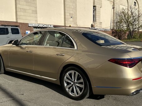 2023 Mercedes-Benz S-Класс 450 4MATIC VII (W223), золотистый, 15000000 рублей, вид 5