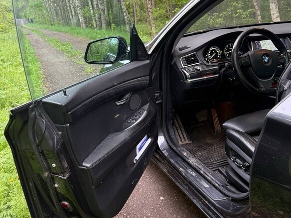 2011 BMW 5 серии Gran Turismo 550i xDrive VI (F10/F11/F07), серый, 1500000 рублей - вид 5