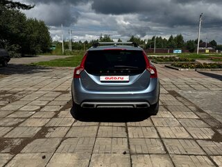 2018 Volvo V60 Cross Country I, голубой, 2400000 рублей, вид 4