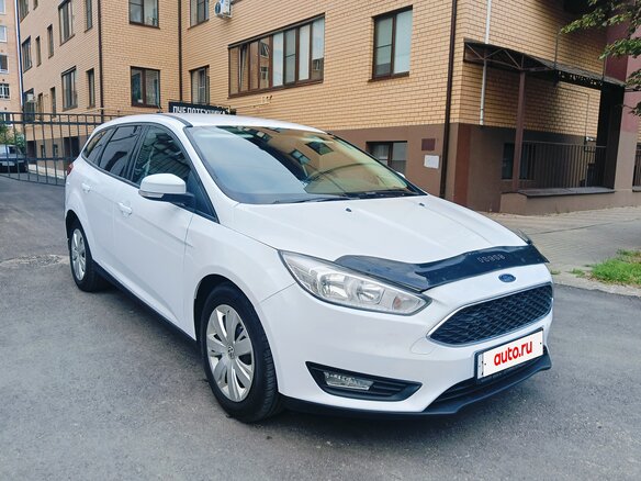 2016 Ford Focus III Рестайлинг, белый, 699000 рублей