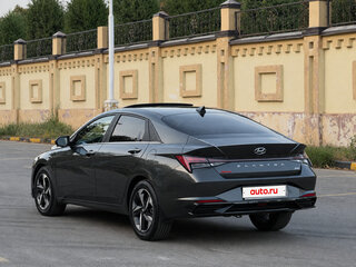 2021 Hyundai Elantra VII (CN7), серый, 1590000 рублей, вид 4