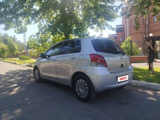 2009 Toyota Vitz II (XP90), серебристый, 430000 рублей, вид 5