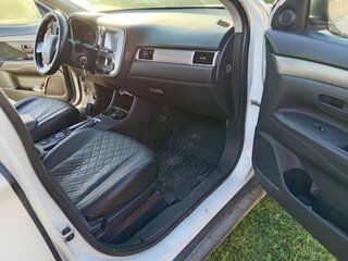 2015 Mitsubishi Outlander III Рестайлинг 2, белый, 1380000 рублей, вид 1