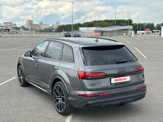 2021 Audi Q7 55 TFSI II (4M) Рестайлинг, серый, 6800000 рублей, вид 5