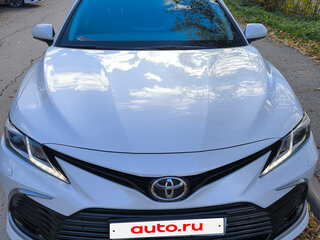 2021 Toyota Camry VIII (XV70) Рестайлинг, белый, 3300000 рублей, вид 1