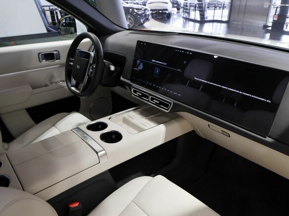 2025 Li Auto (Lixiang) L9 52.3 kWh I Рестайлинг, белый, 11990000 рублей - вид 7