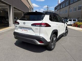2023 Toyota Corolla Cross I, чёрный, 1847069 рублей, вид 3