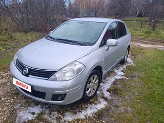 2010 Nissan Tiida I Рестайлинг, серебристый, 790000 рублей, вид 1