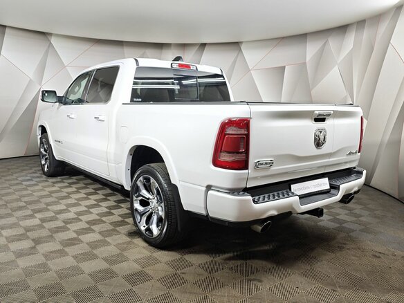 2019 Ram 1500 Crew Cab V, белый, 7200000 рублей - вид 3