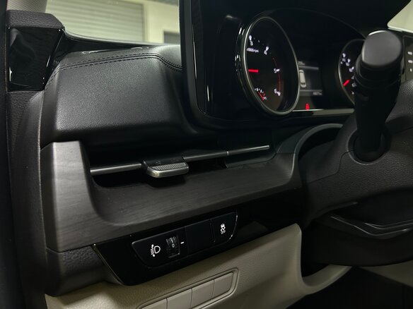 2021 Kia Carnival IV, чёрный, 3980000 рублей - вид 10