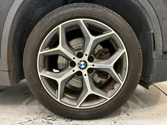 2017 BMW X1 18i sDrive II (F48), чёрный, 1390005 рублей - вид 13
