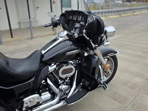 2017 Harley-Davidson Tri Glide, чёрный, 2799000 рублей - вид 18