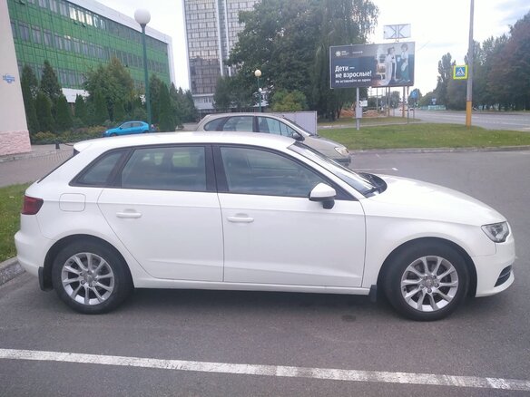 2014 Audi A3 III (8V), белый, 1300000 рублей