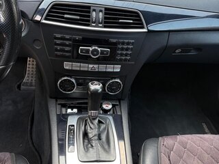 2011 Mercedes-Benz C-Класс 200 III (W204) Рестайлинг, белый, 1150000 рублей, вид 5