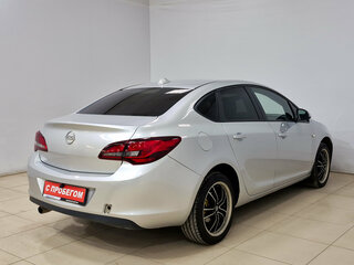 2013 Opel Astra J Рестайлинг, серебристый, 663000 рублей, вид 4