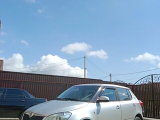 2012 Skoda Fabia II Рестайлинг, серый, 385000 рублей, вид 5