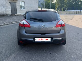2013 Renault Megane III Рестайлинг, серый, 700000 рублей, вид 4