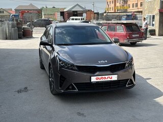 2022 Kia Rio IV Рестайлинг (Global market), коричневый, 1800000 рублей, вид 2