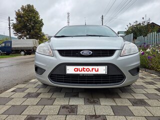 2011 Ford Focus II Рестайлинг, серебристый, 620000 рублей, вид 1
