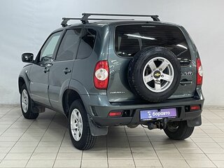 2017 Chevrolet Niva I Рестайлинг, зелёный, 885000 рублей, вид 5