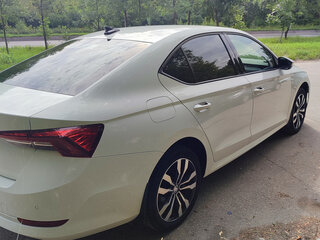2021 Skoda Octavia IV (A8), белый, 2500000 рублей, вид 3