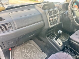 2003 Mitsubishi Pajero iO, серый, 550000 рублей, вид 4
