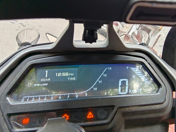 2023 Bajaj Dominar 400, чёрный - вид 8