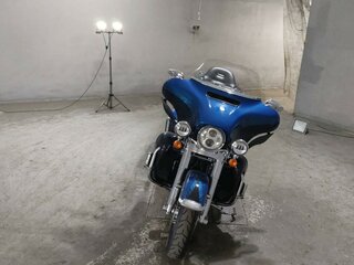 2013 Harley-Davidson CVO Limited, синий, 1177000 рублей, вид 3