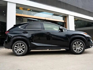 2023 Lexus NX 200 II, чёрный, 3420444 рублей, вид 4