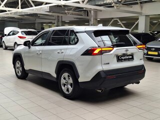 2021 Toyota RAV4 V (XA50), белый, 2730000 рублей, вид 5