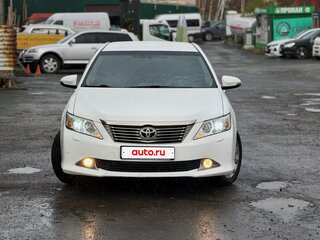 2012 Toyota Camry VII (XV50), белый, 1480000 рублей, вид 2