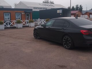 2017 BMW 7 серии Long 730Ld xDrive VI (G11/G12), чёрный, 2880195 рублей, вид 4