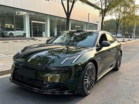 Lynk & Co 10
