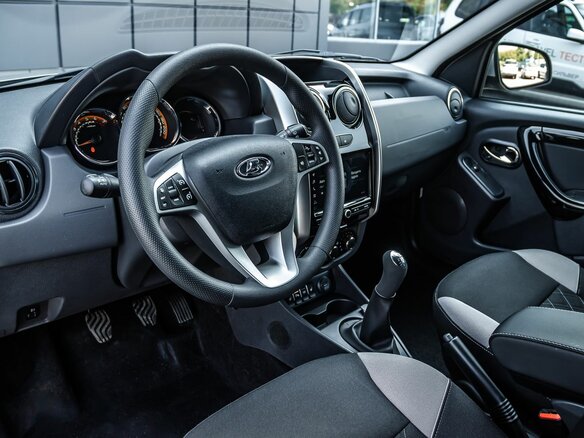 2026 Lada (ВАЗ) Largus Cross I Рестайлинг, серебристый, 2017000 рублей - вид 13