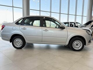 2026 Lada (ВАЗ) Granta I Рестайлинг, серебристый, 1078208 рублей, вид 4