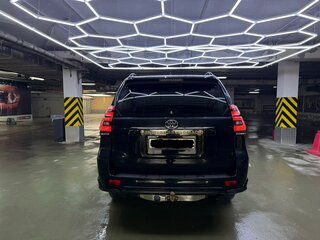 2021 Toyota Land Cruiser Prado 150 Series Рестайлинг 2, чёрный, 7000000 рублей, вид 5