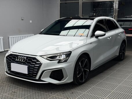 2022 Audi A3 Sportback 35 TFSI IV (8Y), белый, 2255000 рублей, вид 1