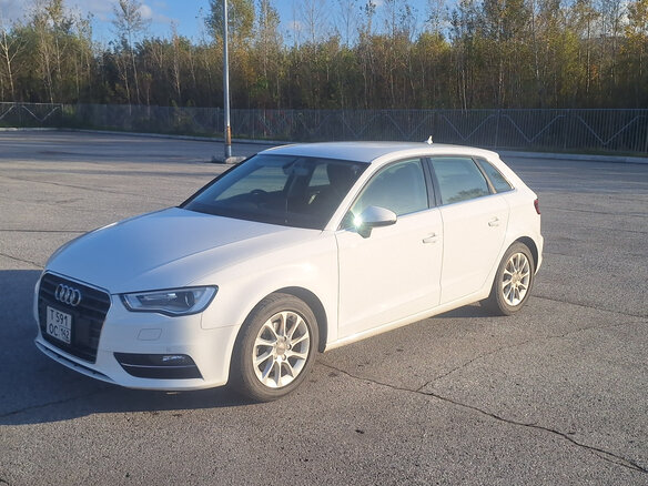 2016 Audi A3 III (8V), белый, 1330000 рублей - вид 3