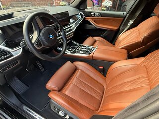 2024 BMW X7 40i I (G07) Рестайлинг, чёрный, 13800000 рублей, вид 2