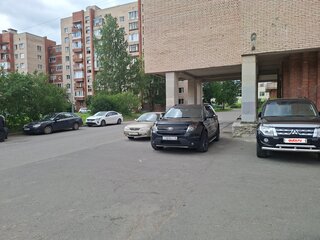 2013 Ford Explorer V, чёрный, 1650000 рублей, вид 3