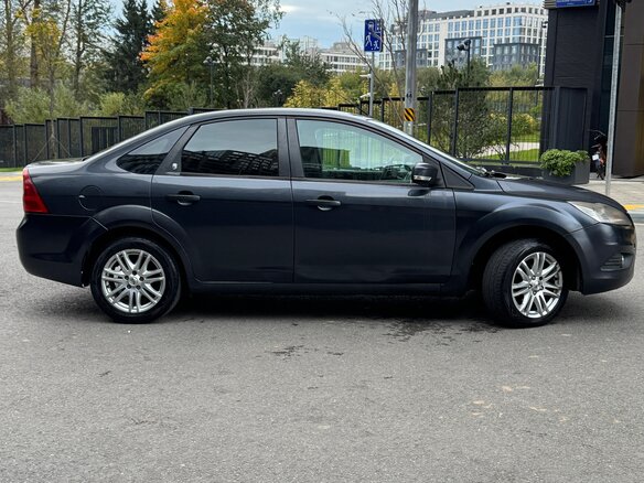 2008 Ford Focus II Рестайлинг, серый - вид 5