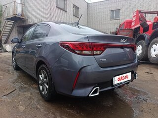 2022 Kia Rio IV Рестайлинг, серый, 1450000 рублей, вид 4