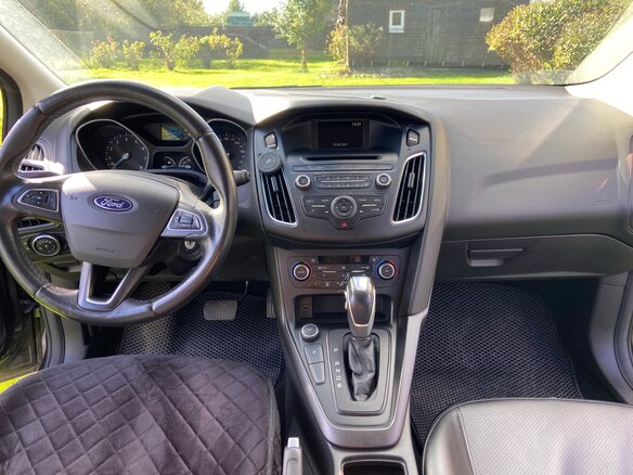 2017 Ford Focus III Рестайлинг, серый, 975000 рублей - вид 5