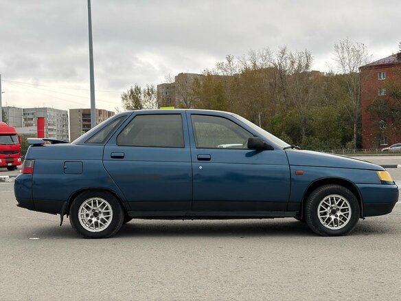 2005 Lada (ВАЗ) 2110, синий, 140000 рублей - вид 4
