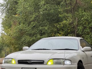 1993 Toyota Corona EXiV II (ST200), белый, 700000 рублей, вид 2