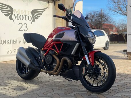 2011 Ducati Diavel, красный, 999999 рублей, вид 1