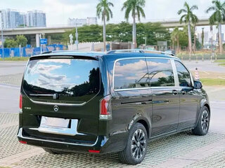2025 Mercedes-Benz V-Класс Long 300 длинный III (W447) Рестайлинг 2, чёрный, 6900000 рублей, вид 4
