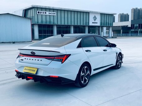 2022 Hyundai Elantra VII (CN7), белый, 1690000 рублей, вид 4